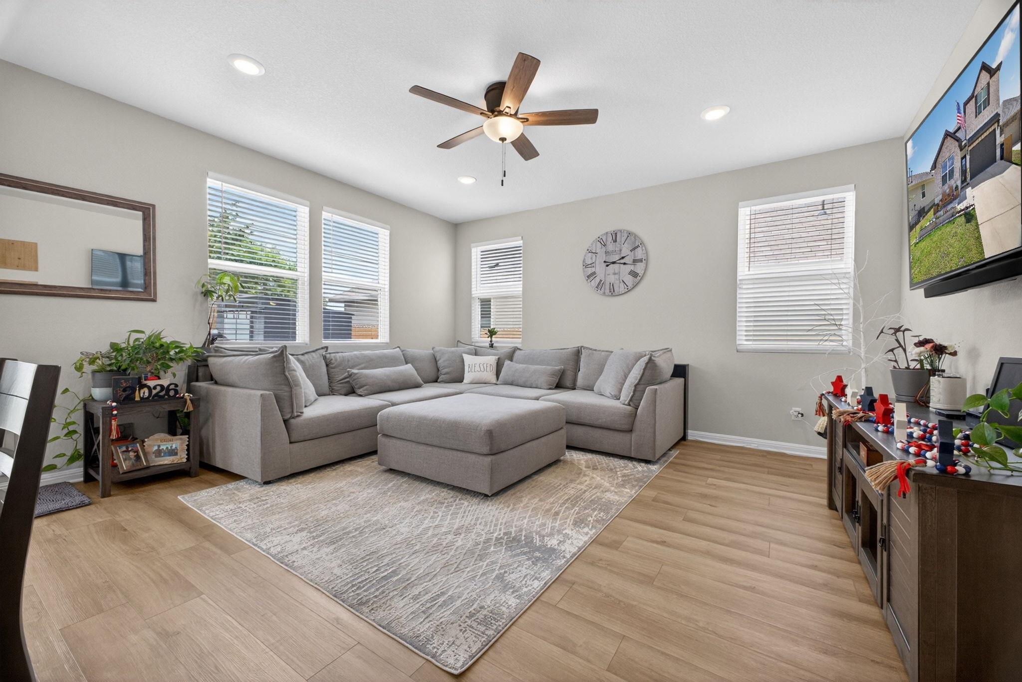 411  Palo Brea Loop, photo 6