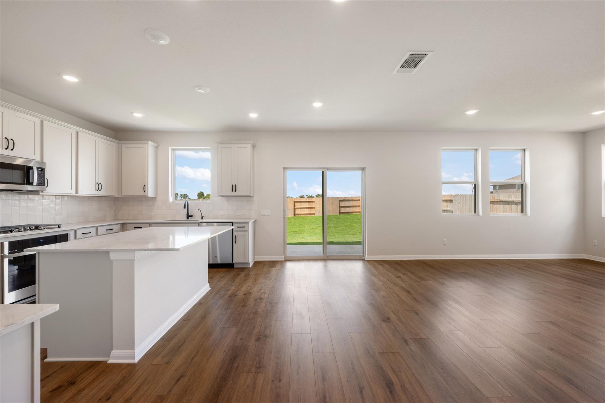121  Jans Way, photo 11