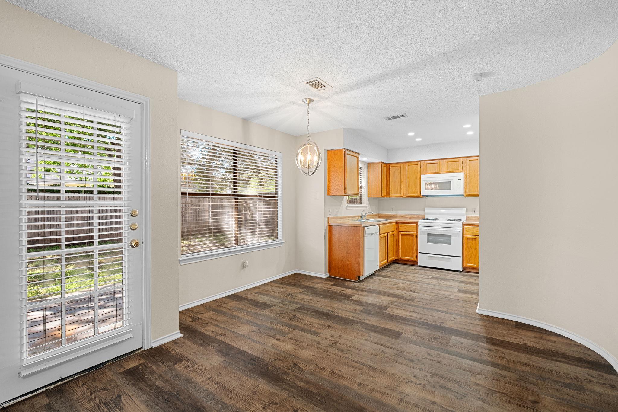 12918  Humphrey Dr, photo 9