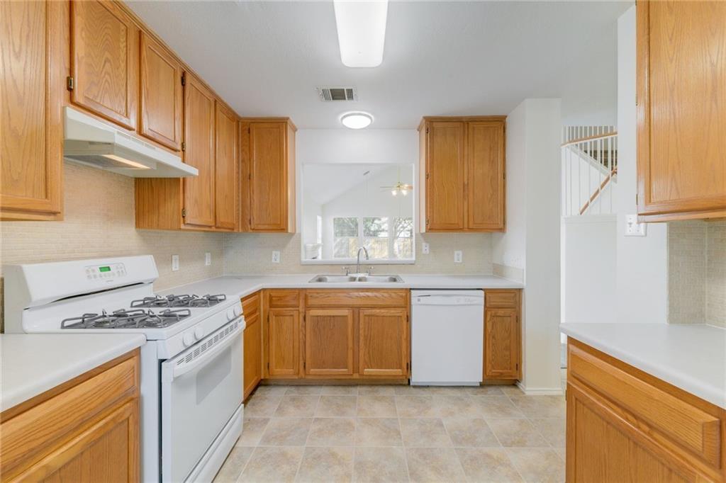 13460  Athens Trl, photo 5