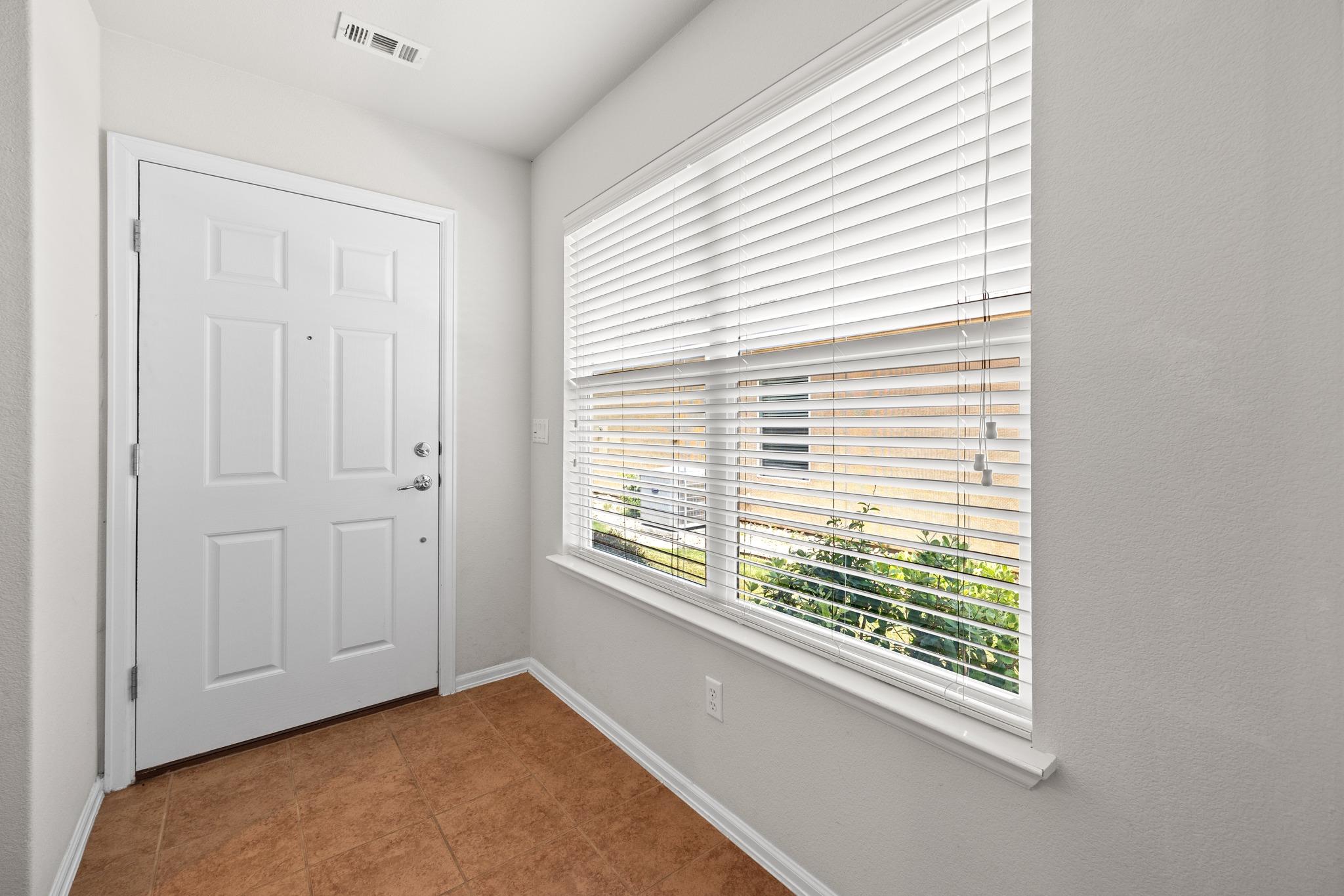 522  Salt Creek Ln, photo 3