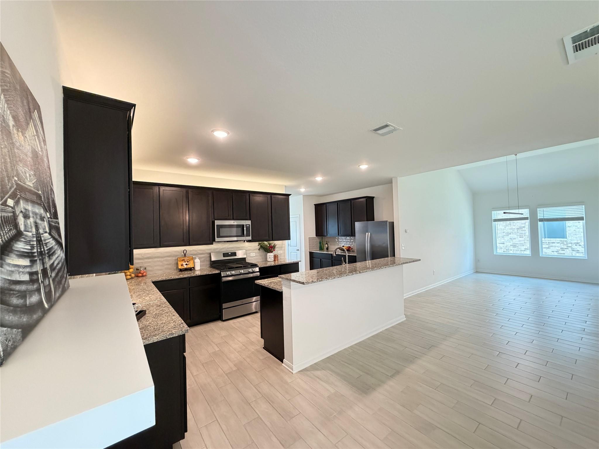 1104  WHIPPLETREE Trl, photo 11
