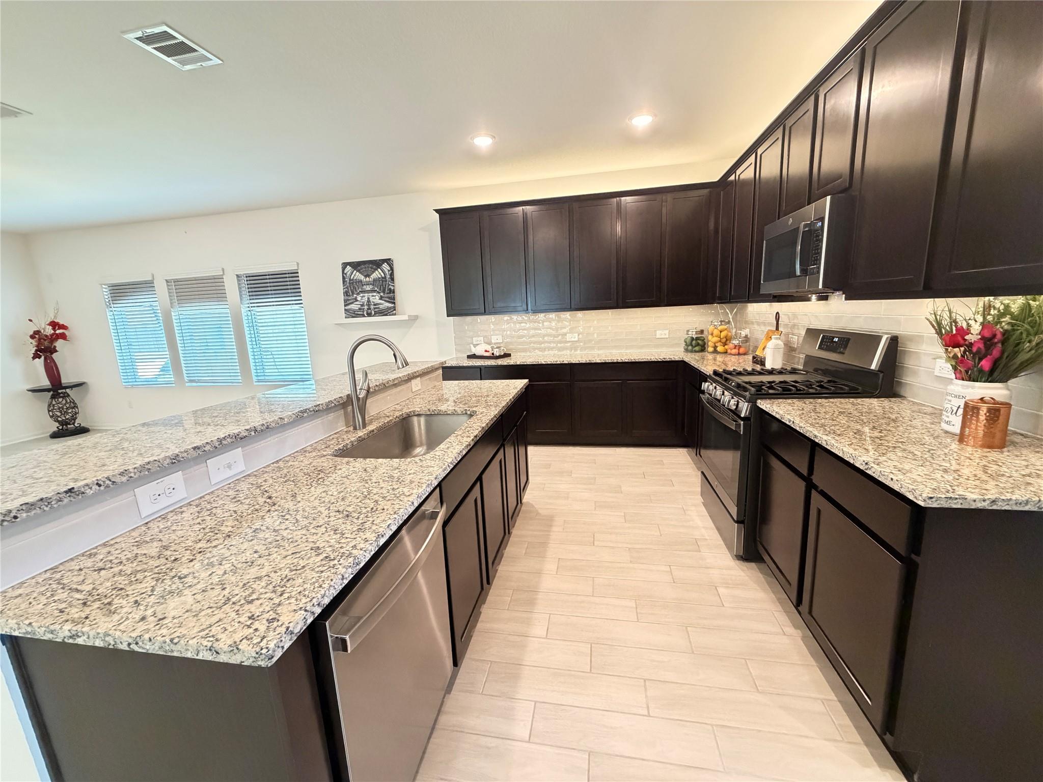 1104  WHIPPLETREE Trl, photo 7