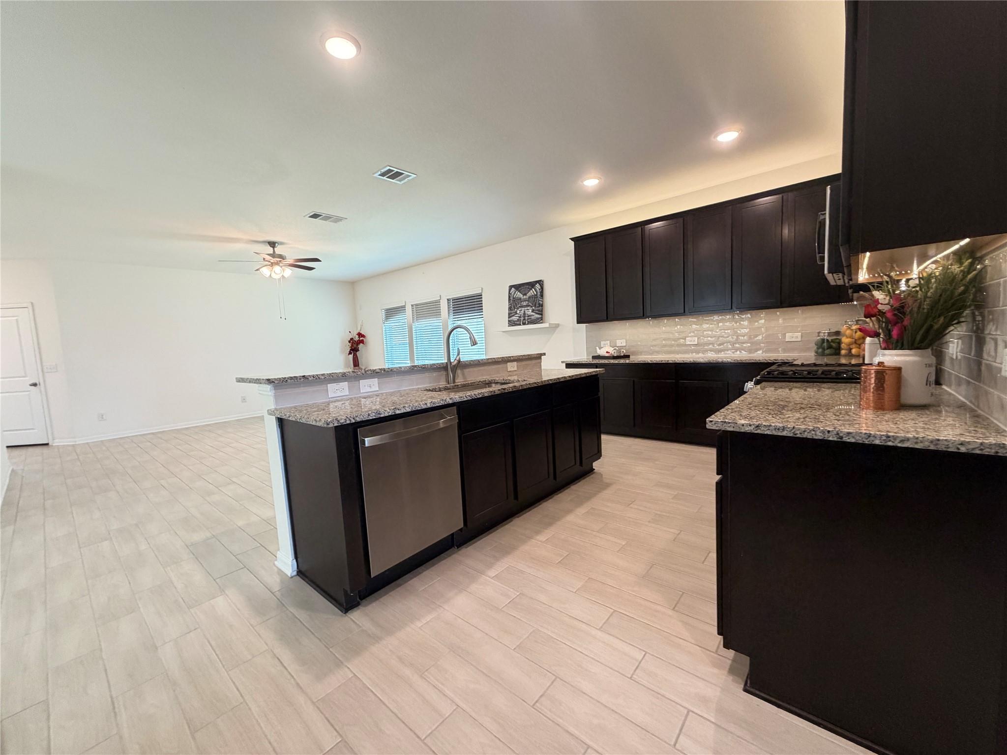 1104  WHIPPLETREE Trl, photo 8