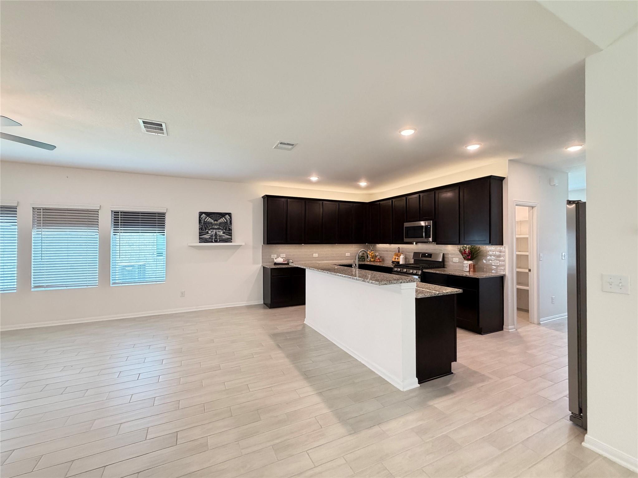 1104  WHIPPLETREE Trl, photo 10