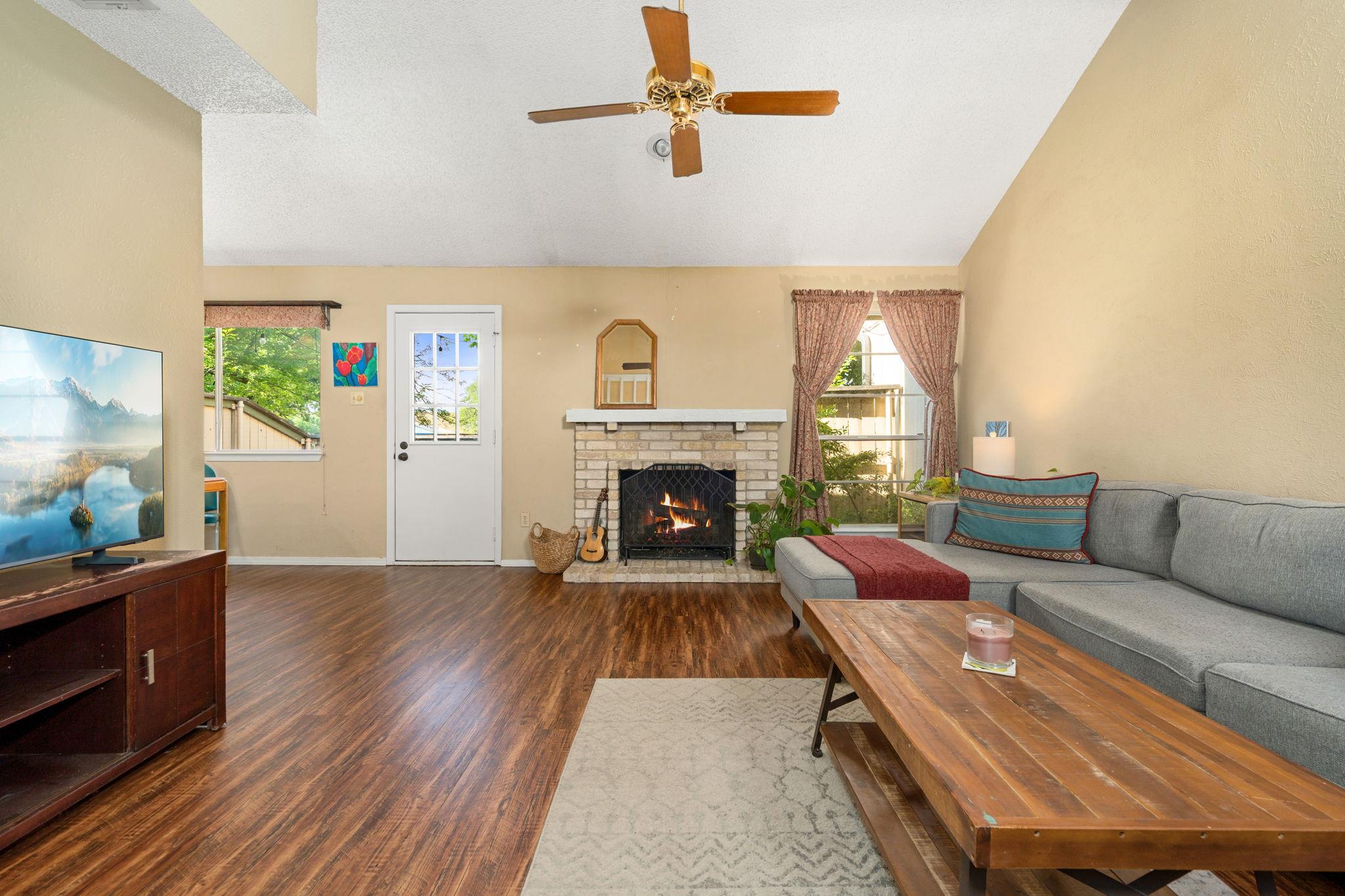 1026  Verbena Dr, photo 5
