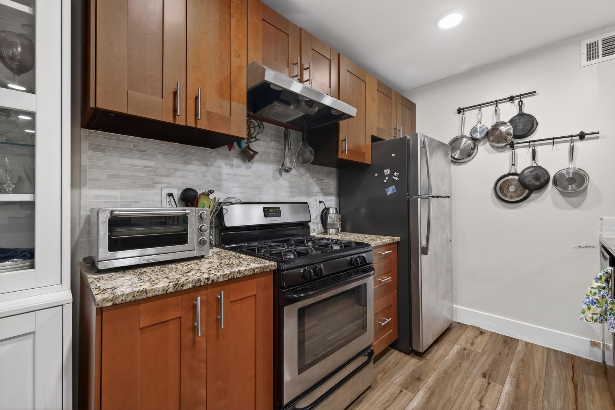 5820  Berkman Dr  #120, photo 11