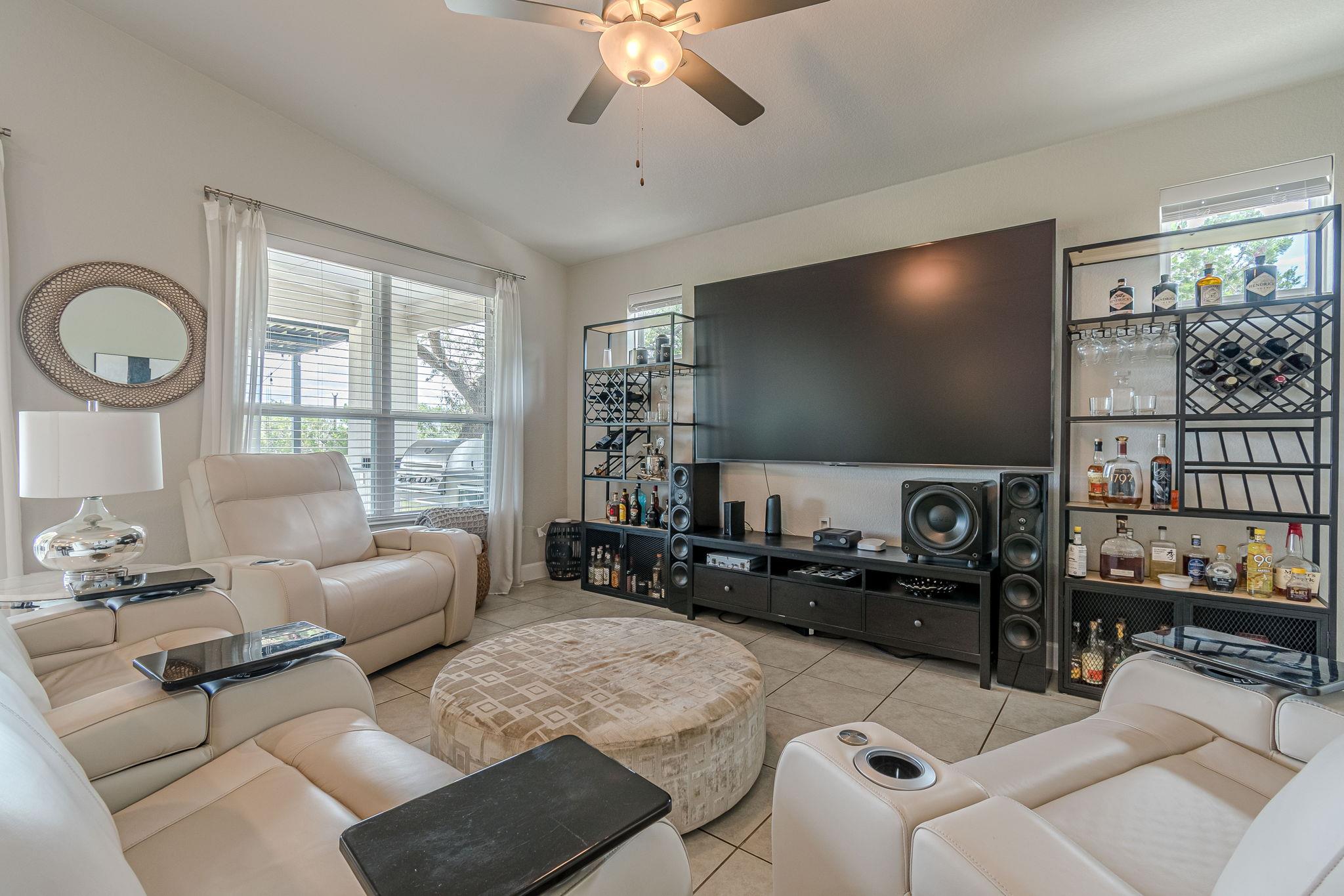 228  Cruising Oak St, photo 12