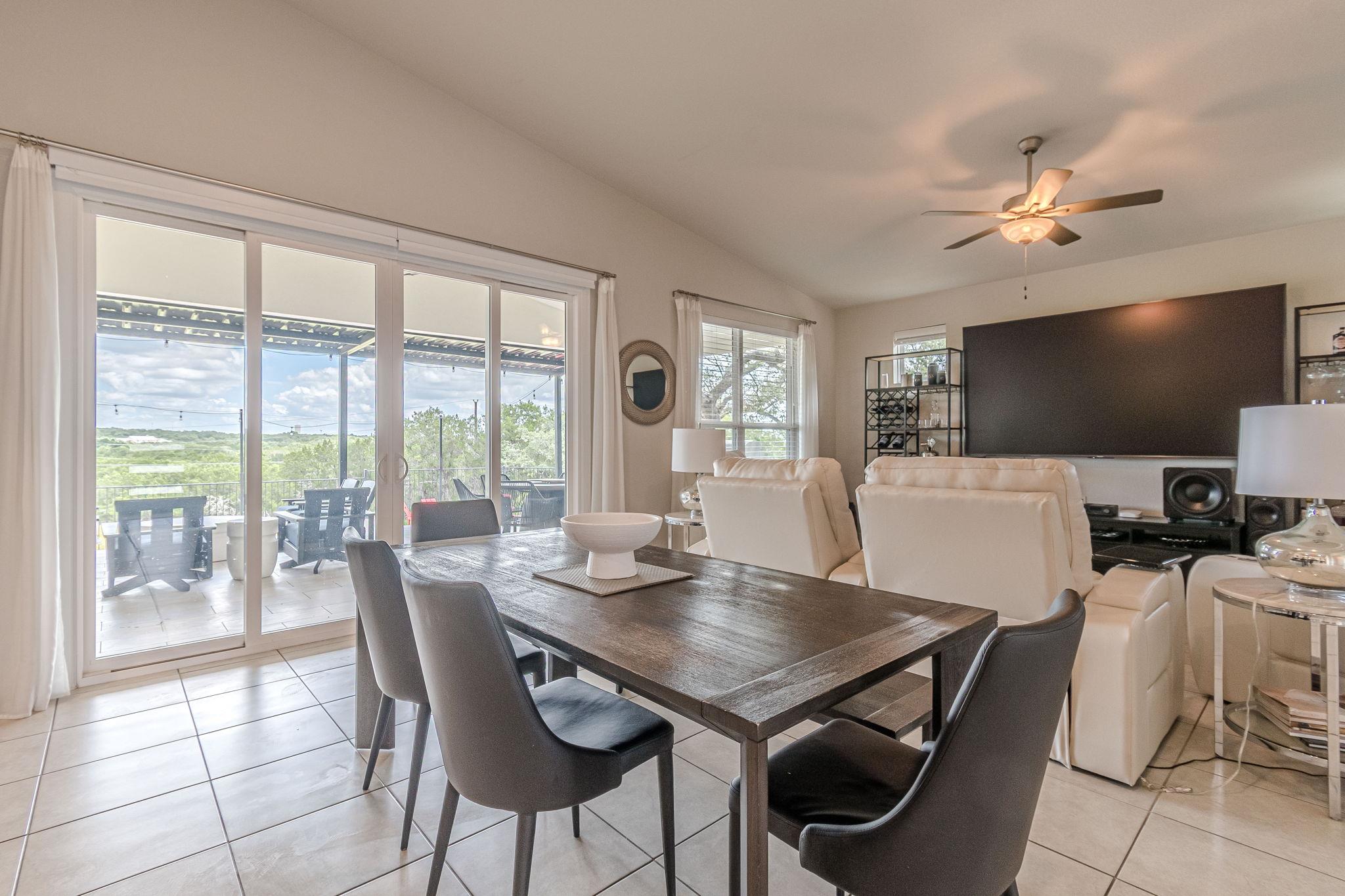 228  Cruising Oak St, photo 5