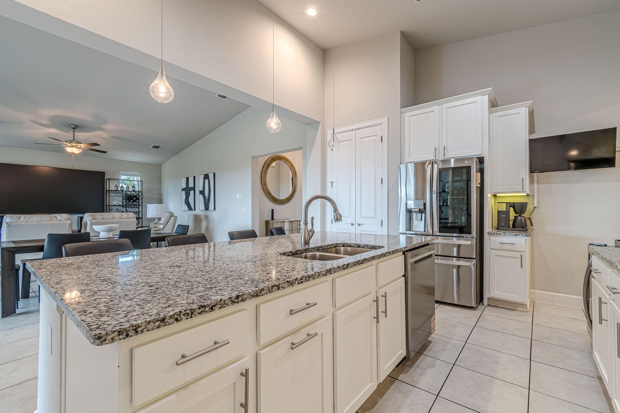 228  Cruising Oak St, photo 7