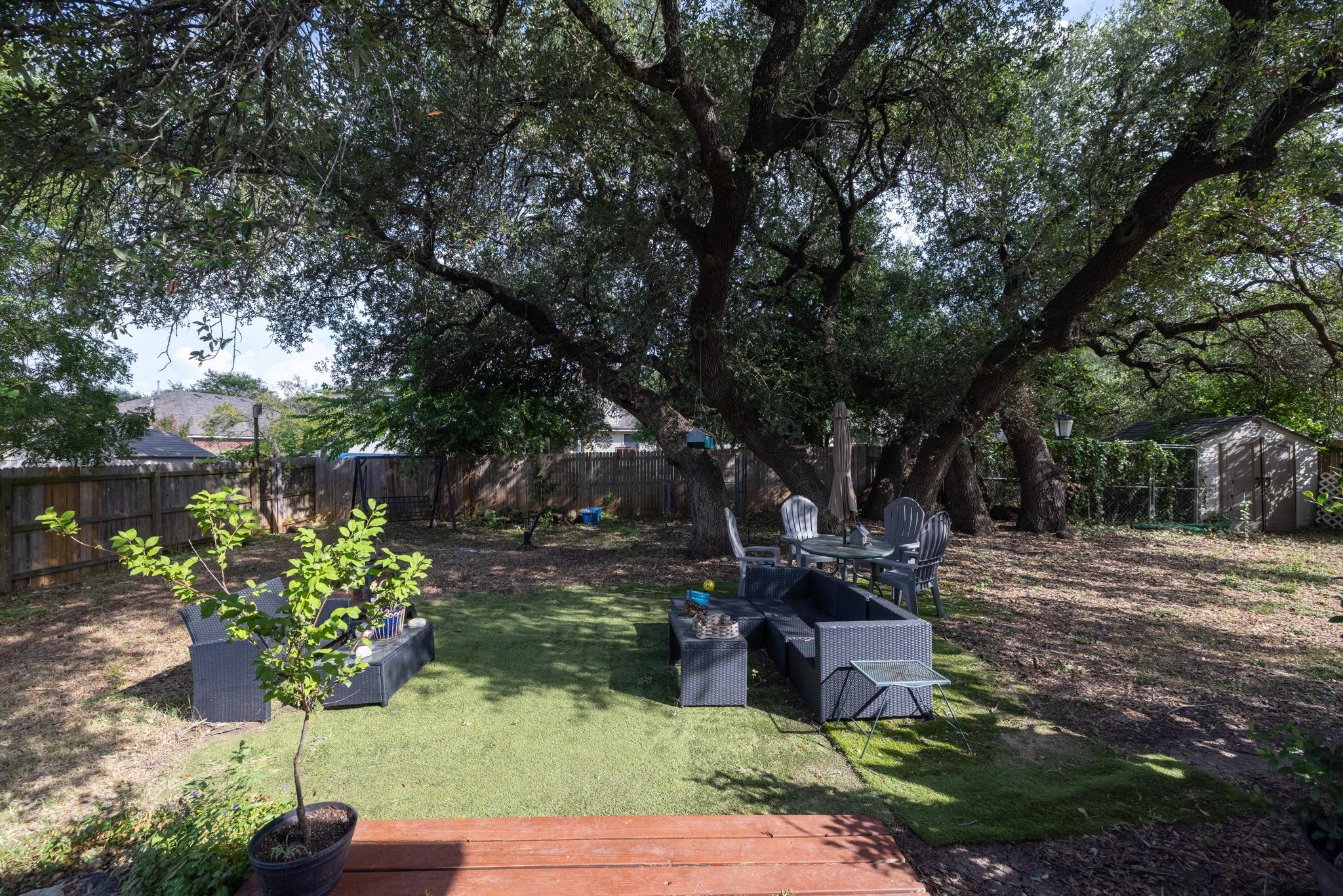 104  Grant Ct, photo 2