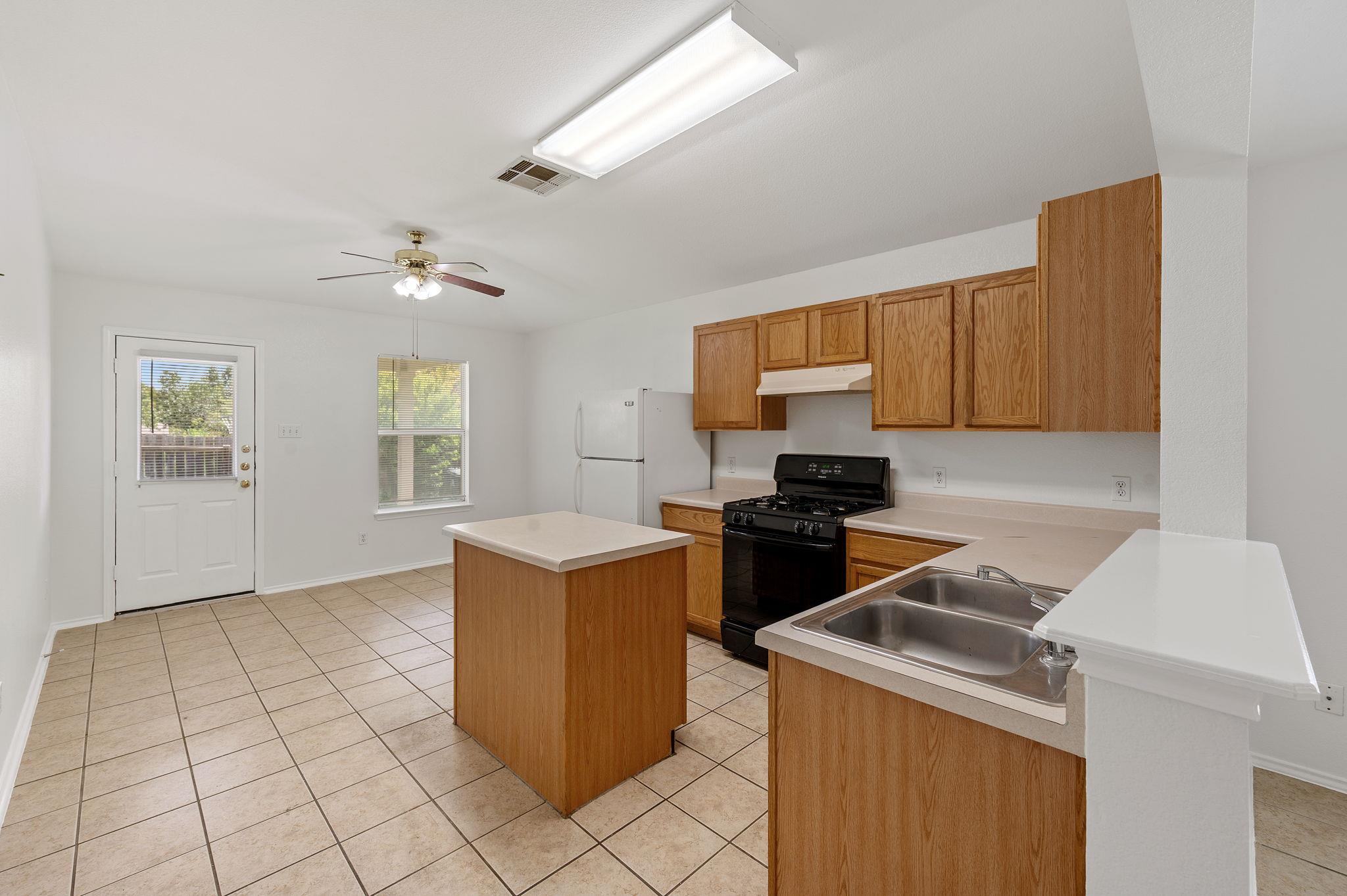 235  San Felipe Dr, photo 7