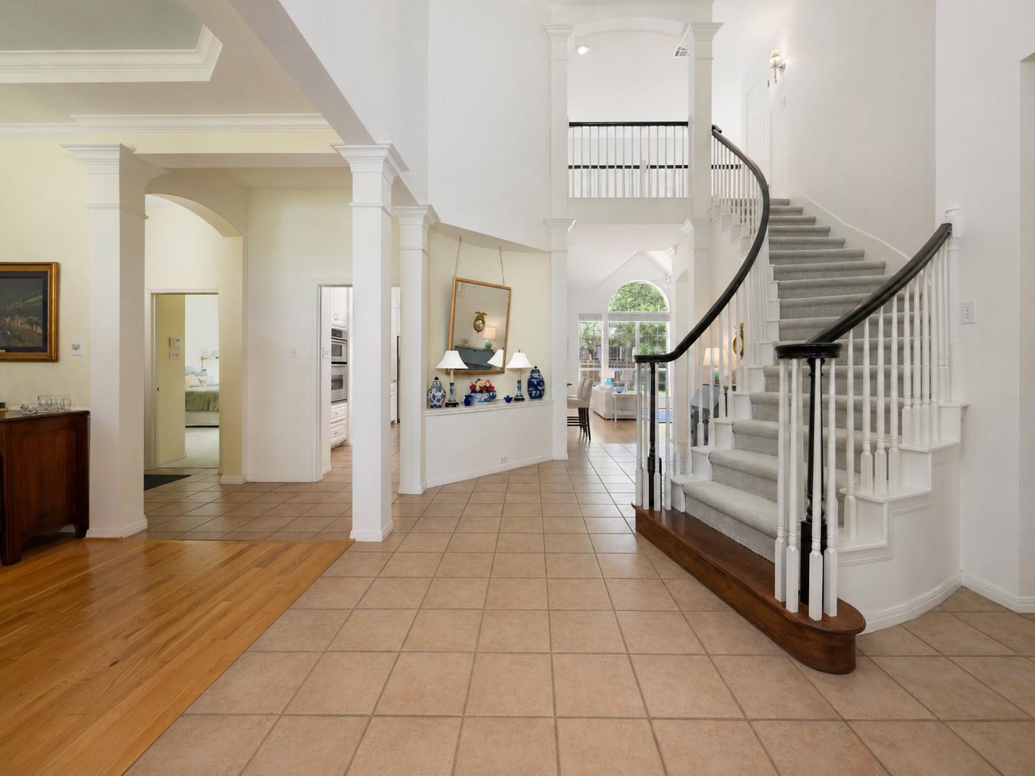 8004  Bottlebrush Dr, photo 3