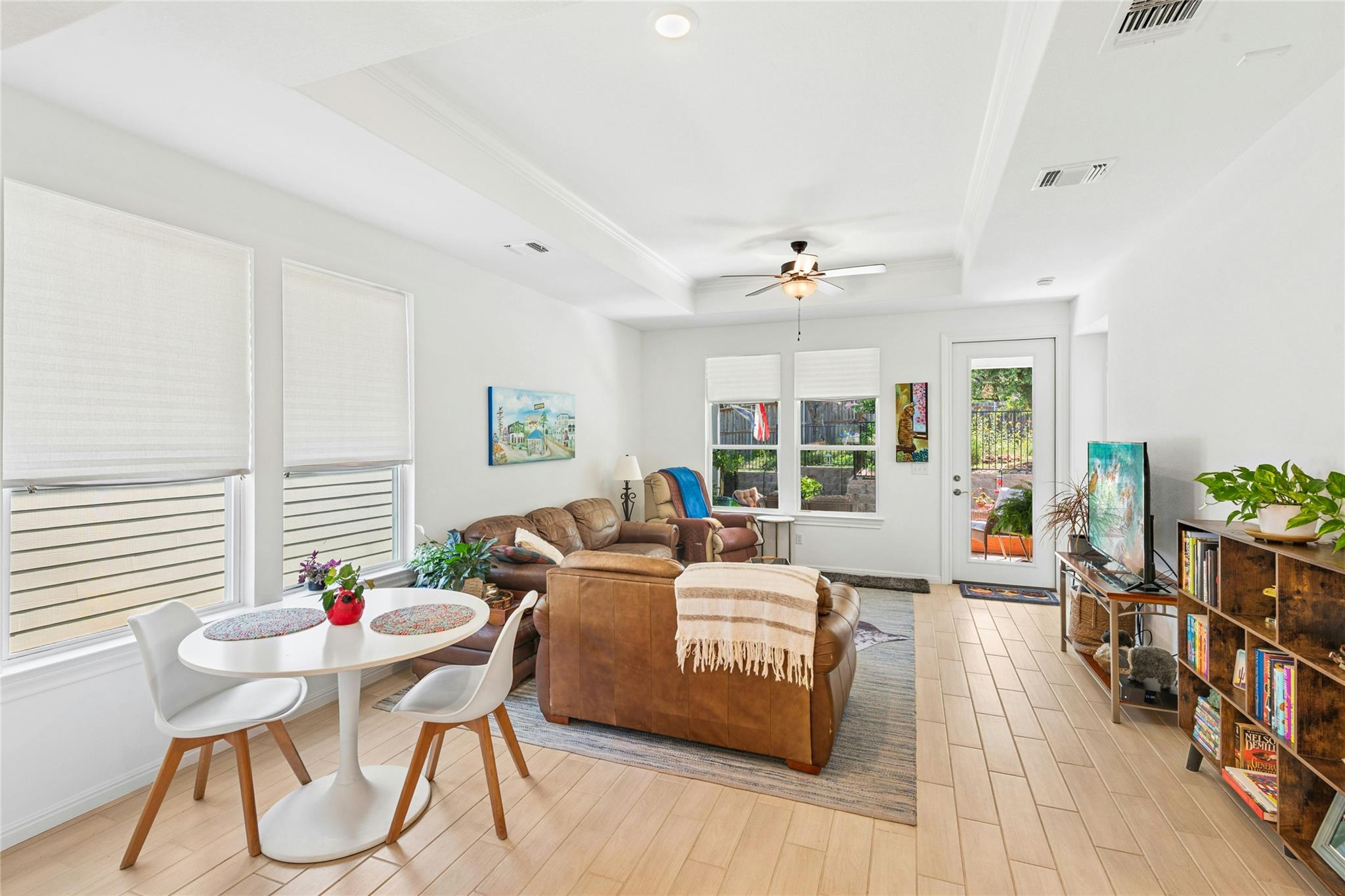 746  Livewater Ln, photo 9