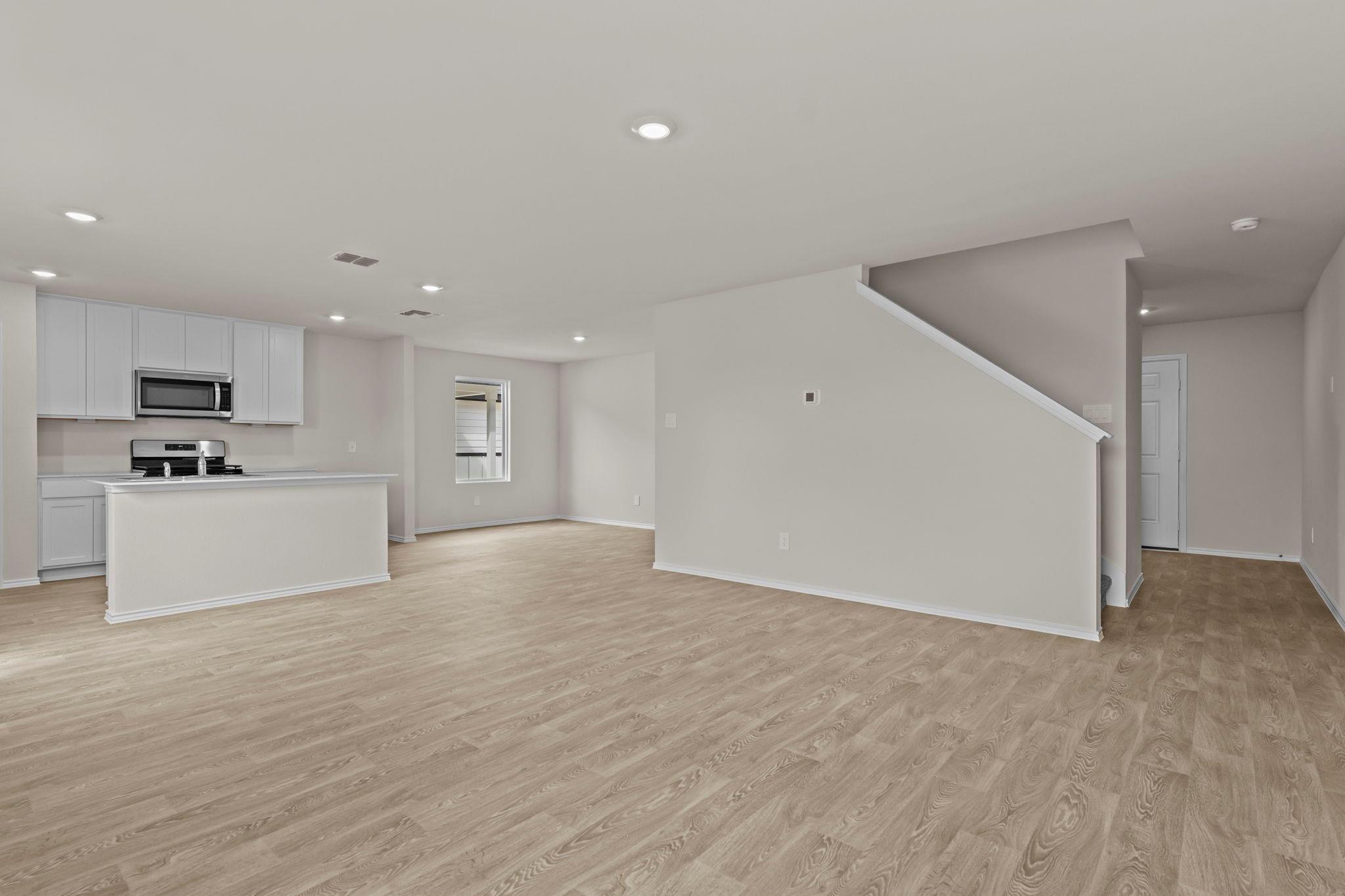 142  SURREY OAKS None, photo 5