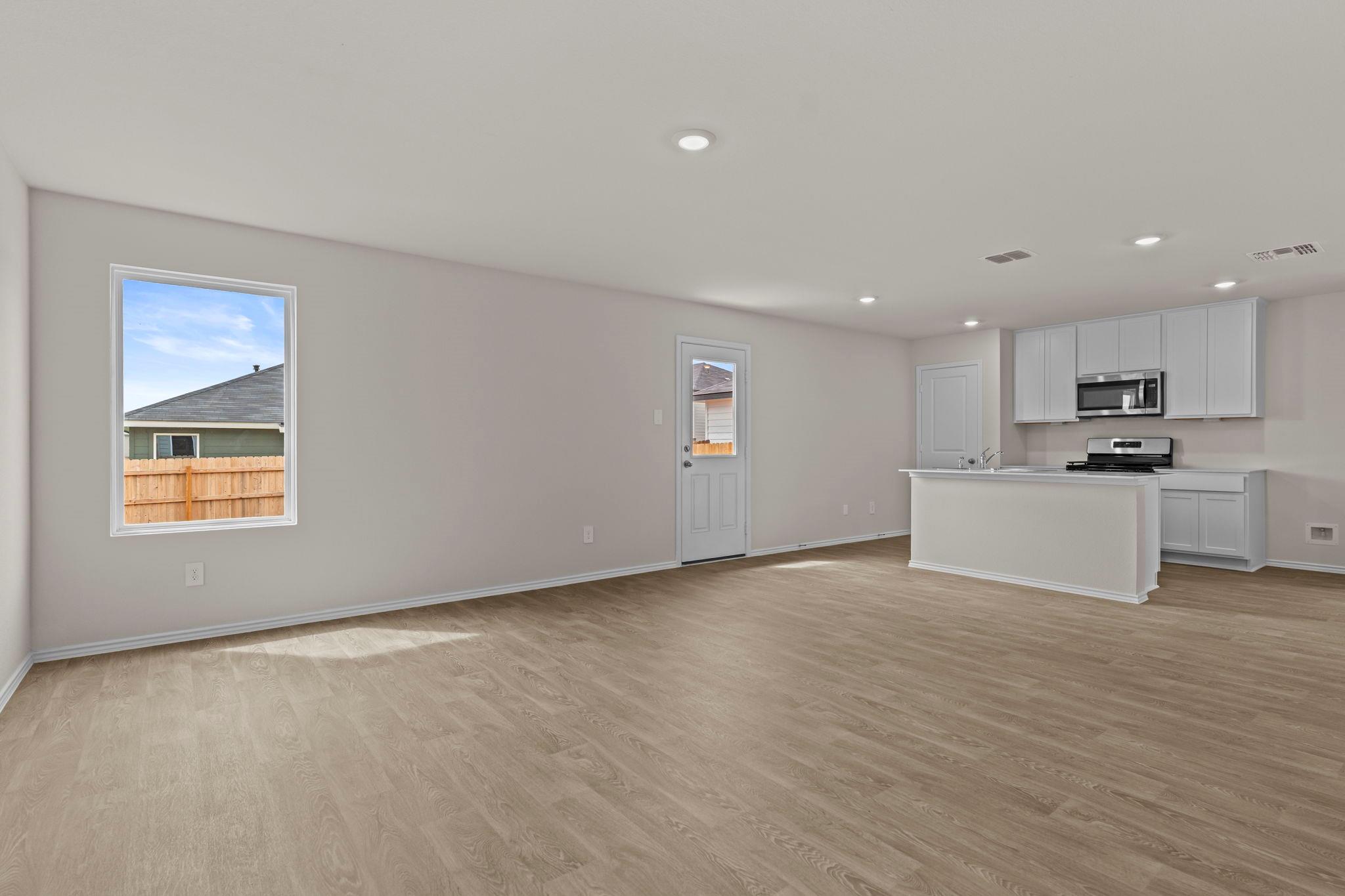142  SURREY OAKS None, photo 6