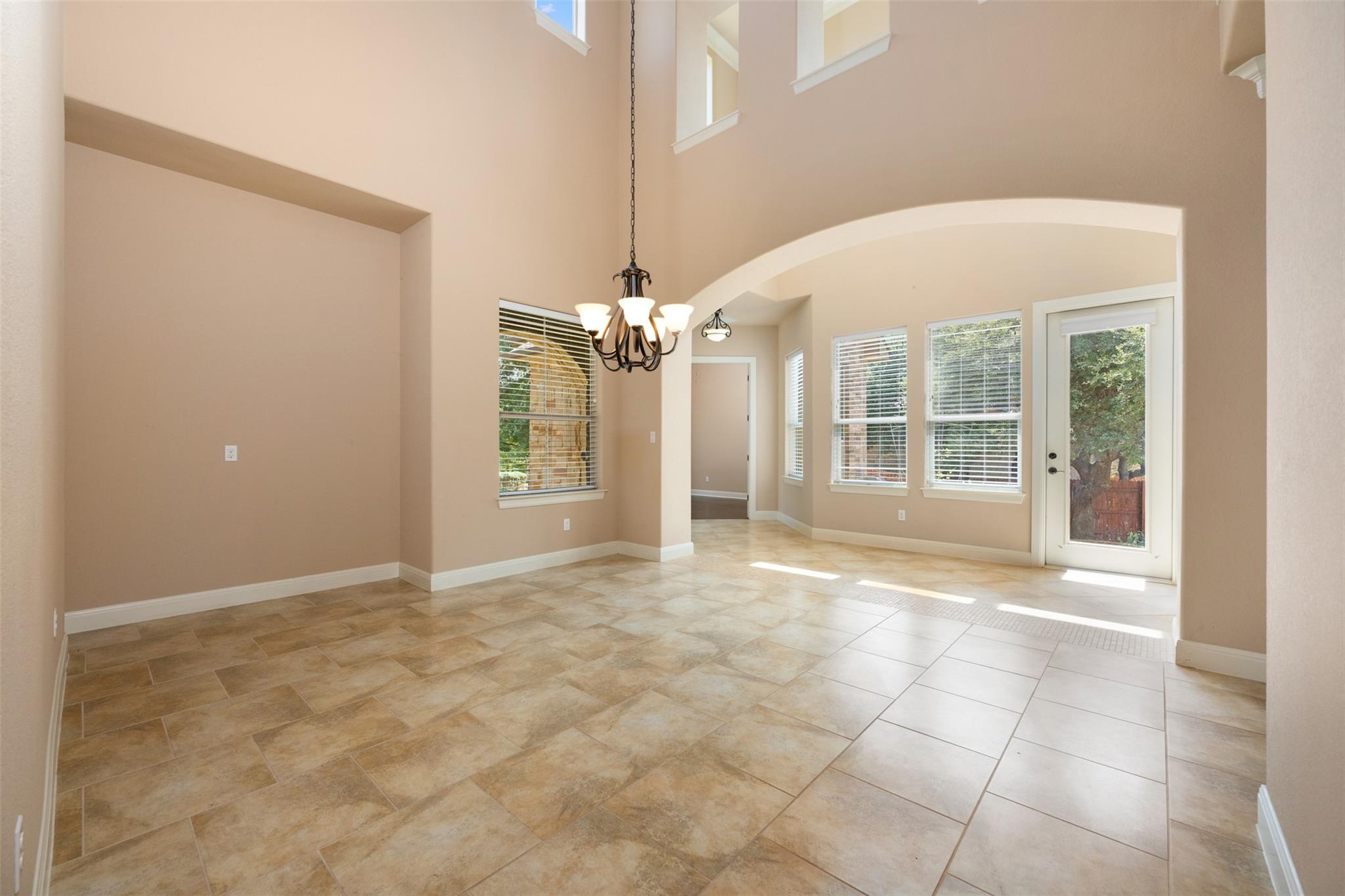 170  Kinloch Ct, photo 11