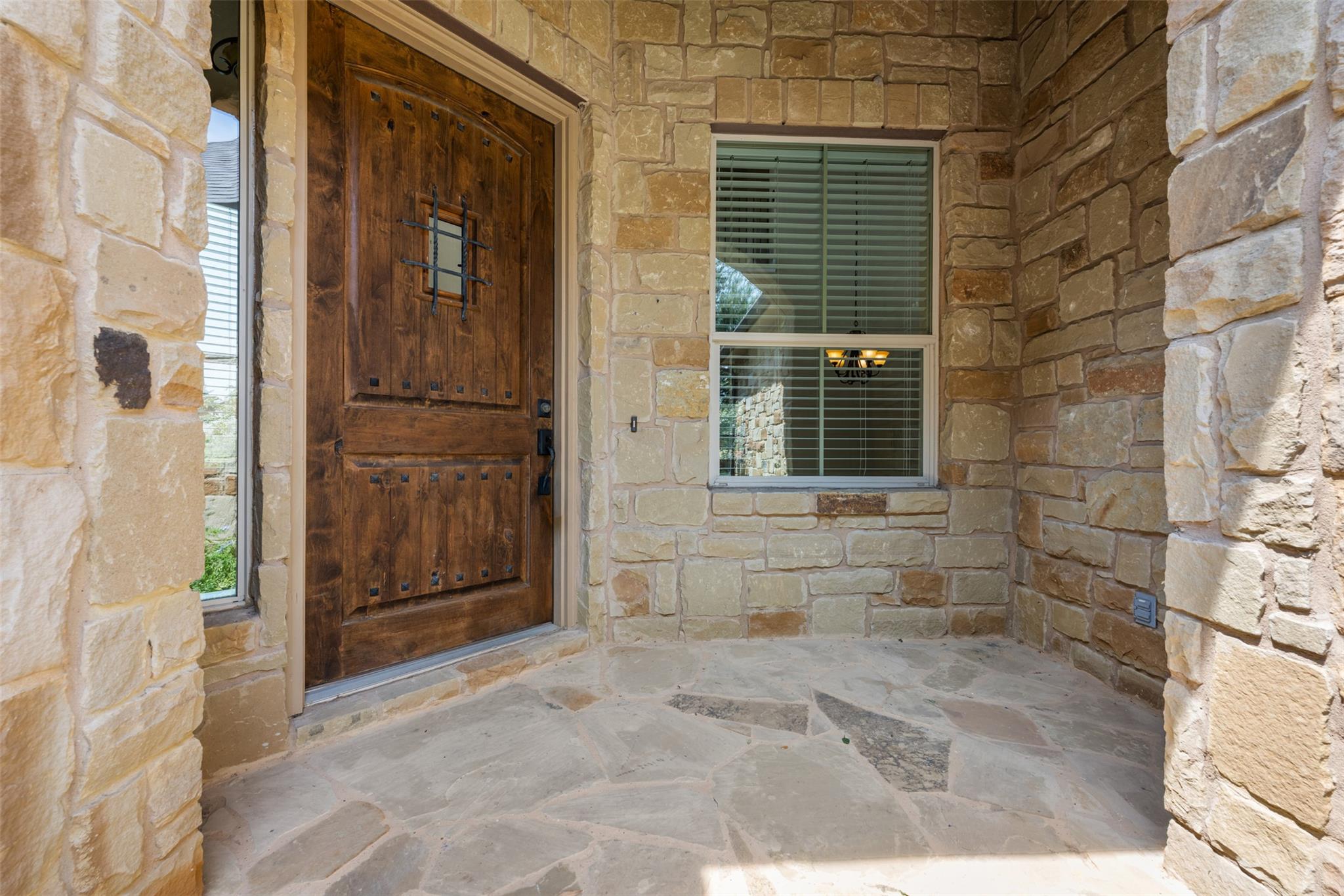 170  Kinloch Ct, photo 4