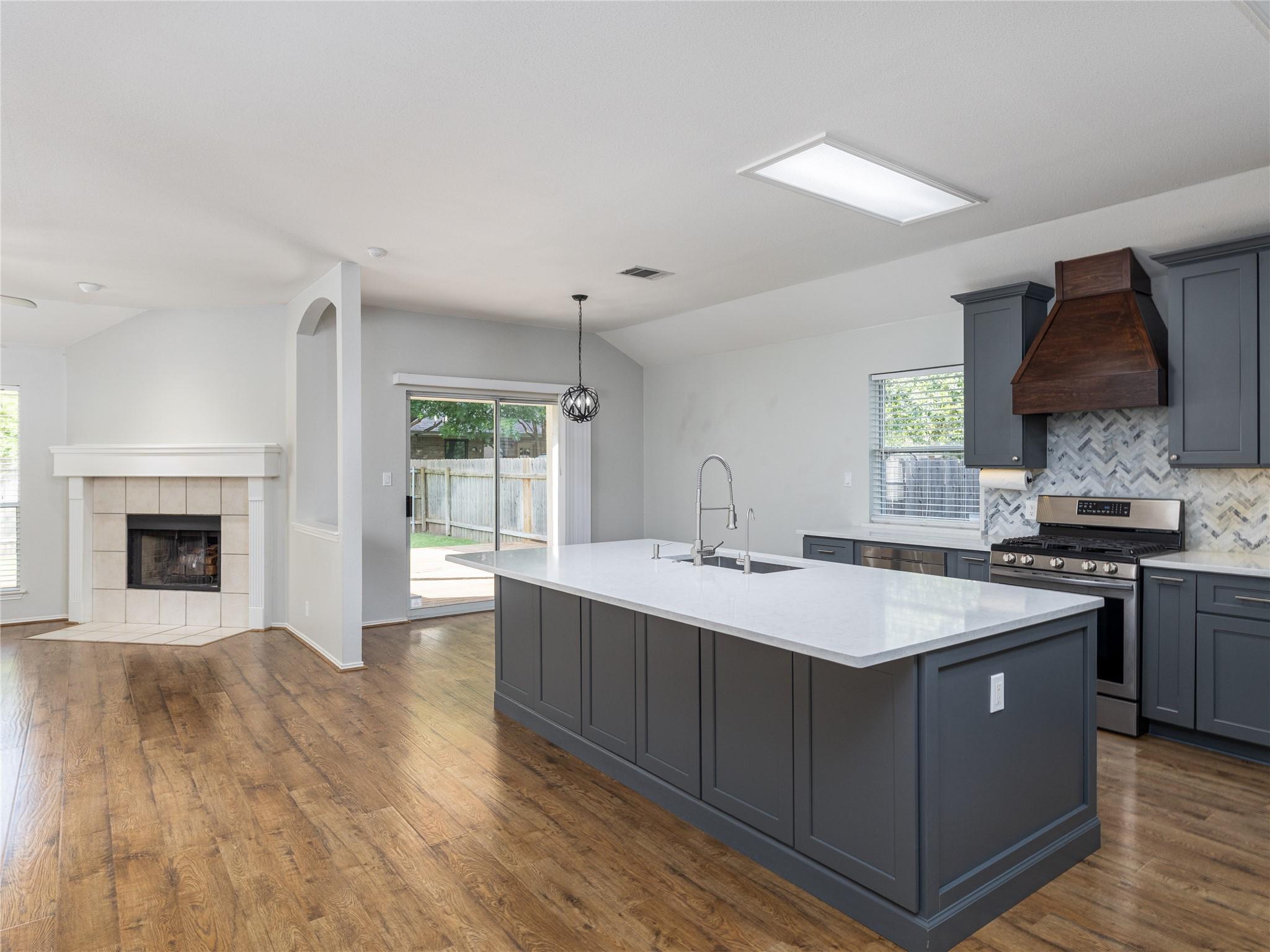 3064  Bent Tree Loop, photo 11