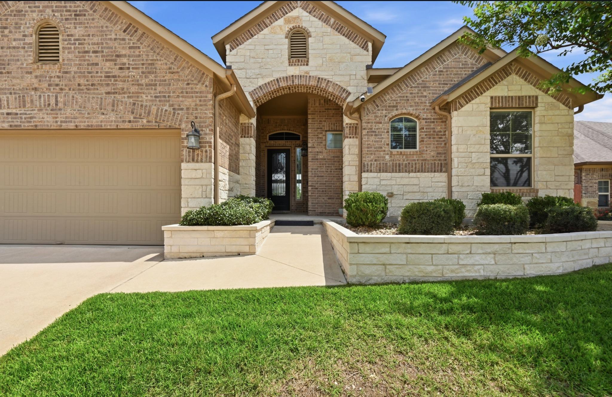 553  Betony Loop, photo 5