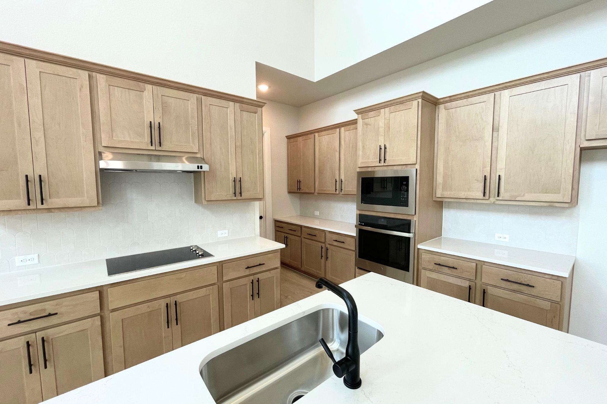 9609 Gladsome Path photo 12