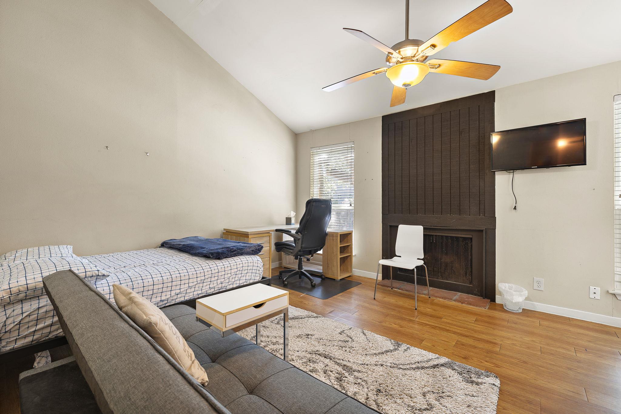 1000 W 26th St  #213, photo 7