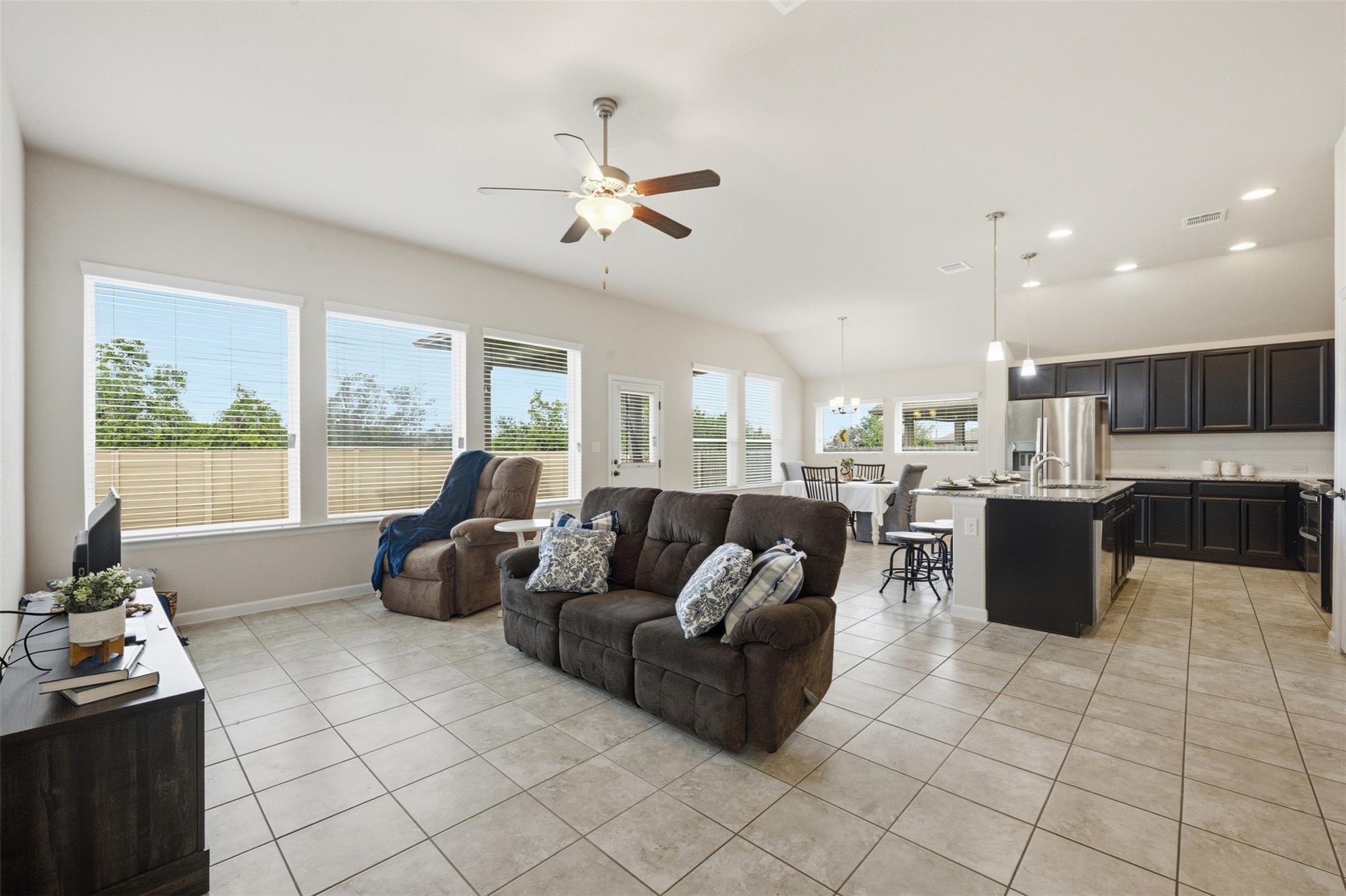 276  Gunnison Way, photo 7