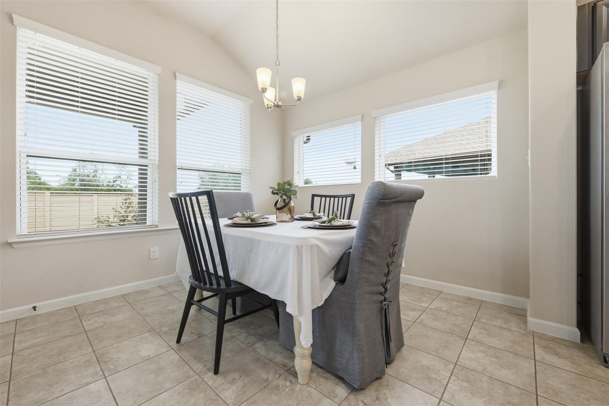 276  Gunnison Way, photo 10