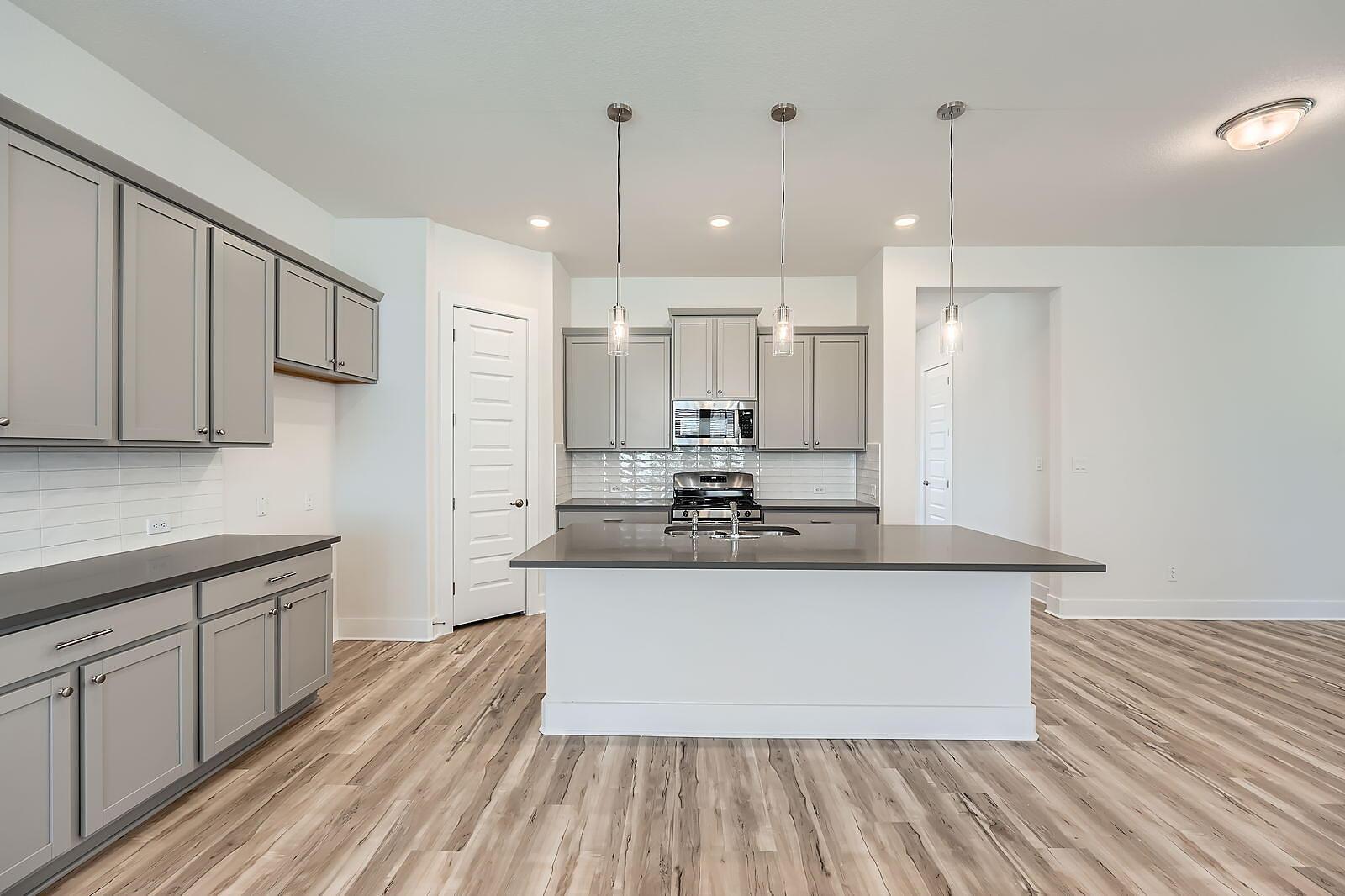 153  Adelton Blvd, photo 4