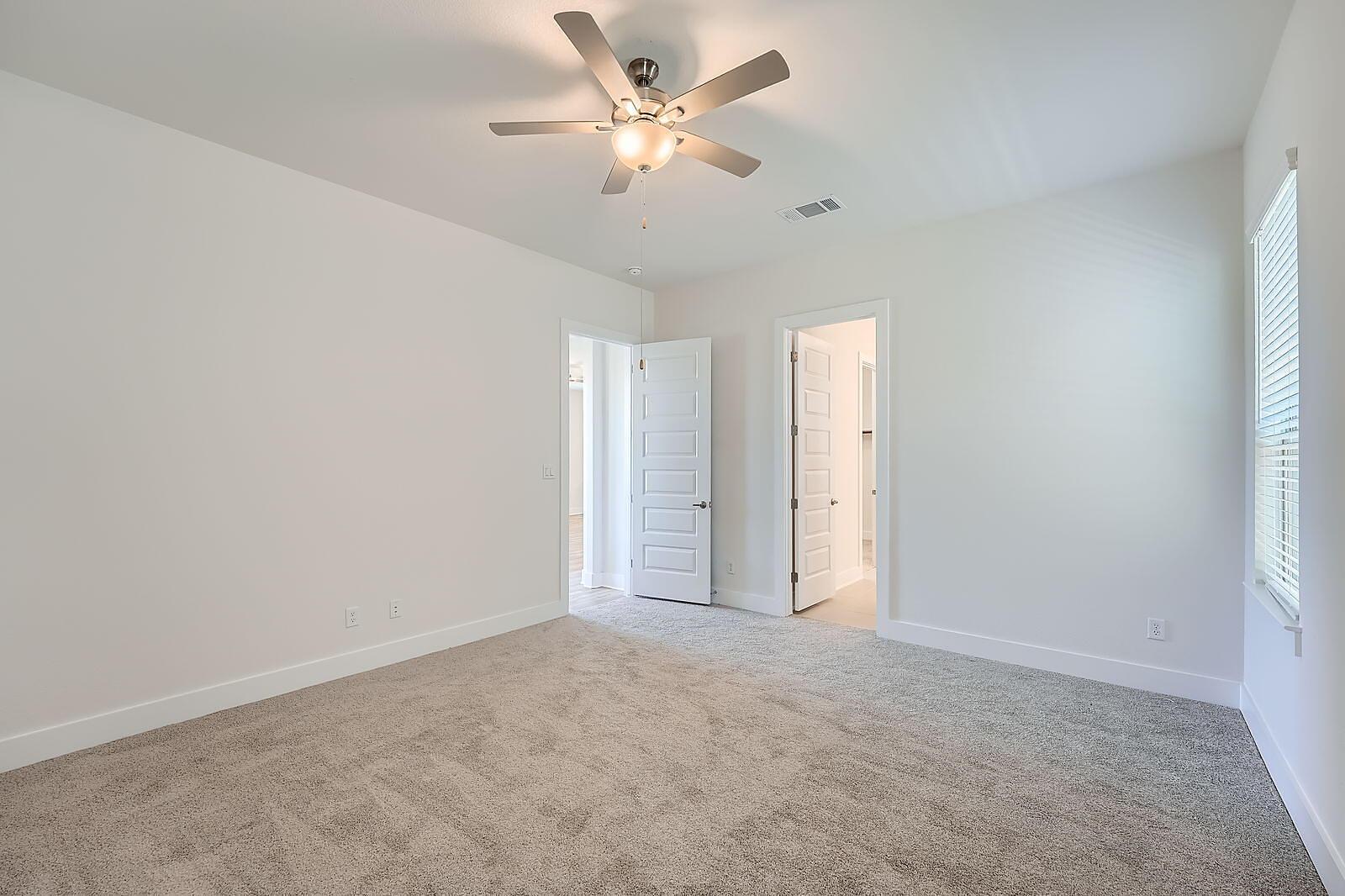153  Adelton Blvd, photo 6