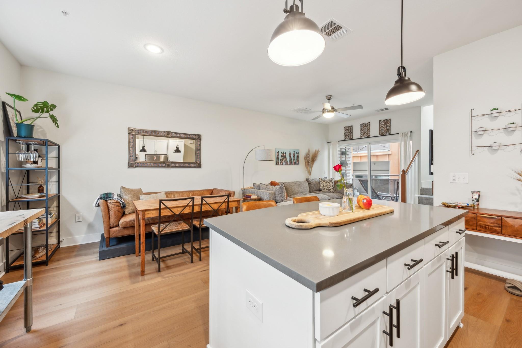 2827  Manor Rd  #3104, photo 3
