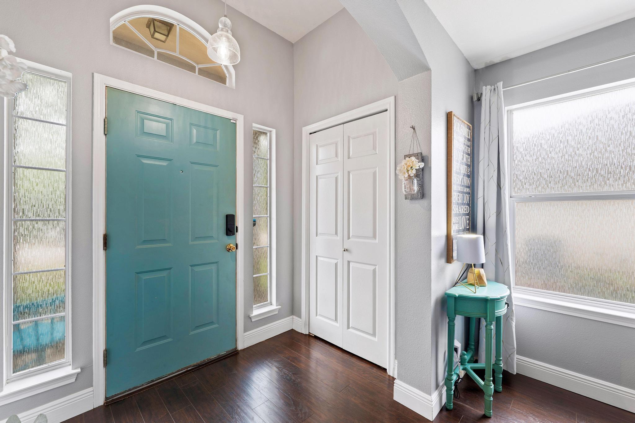 703  Sparkling Brook Ln, photo 8