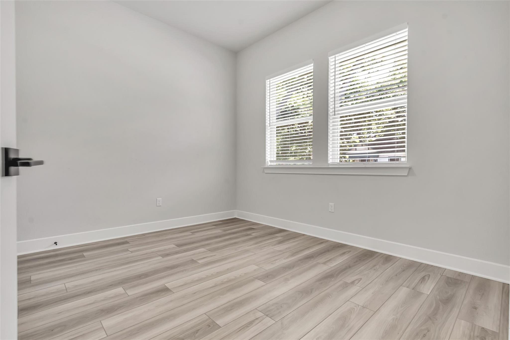 1808  Holly St, photo 7