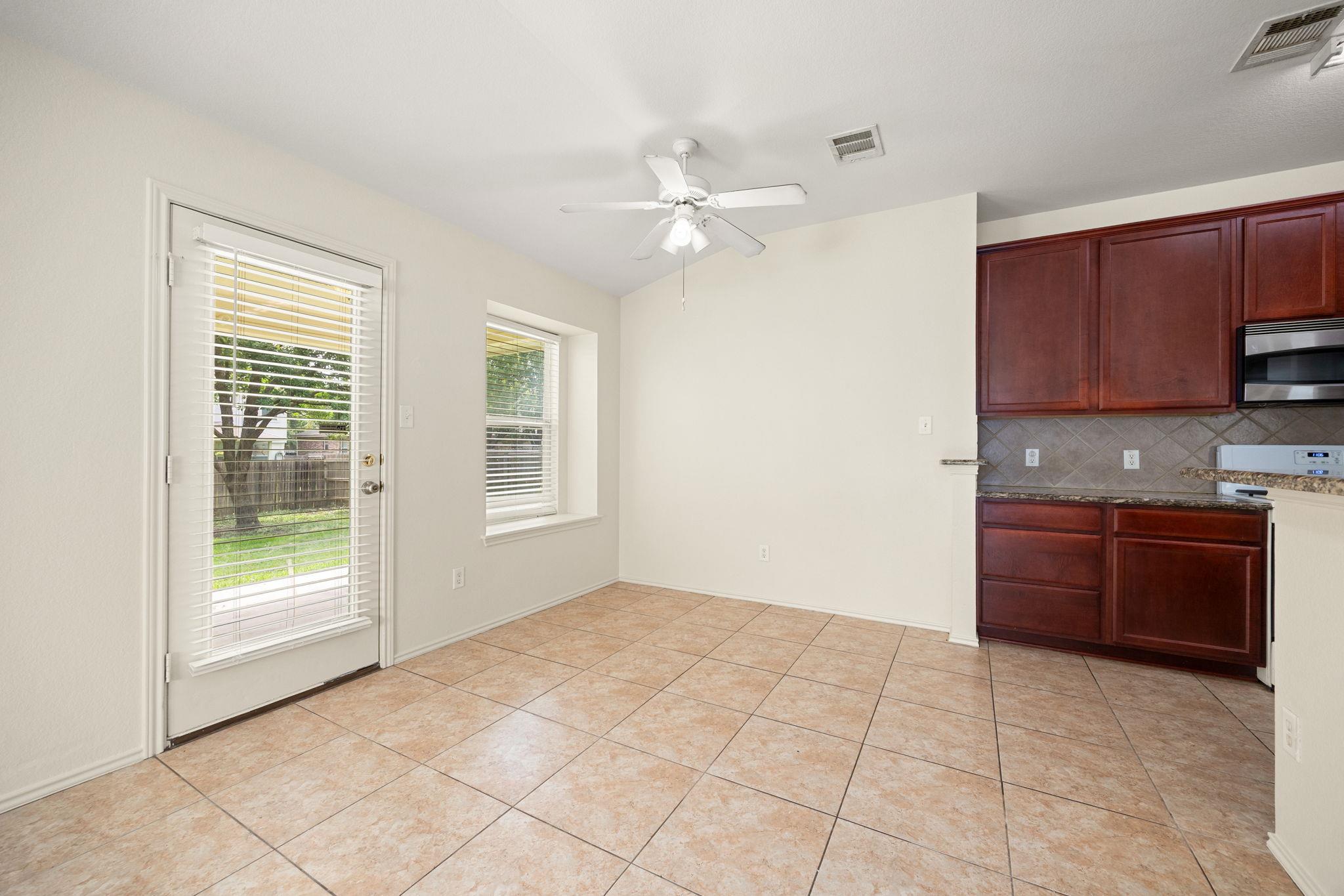 1507  Fort Lloyd Pl, photo 11