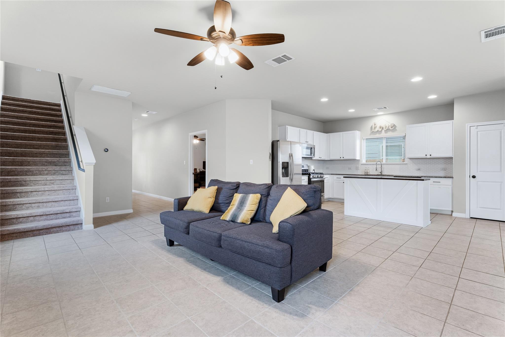 237  Driftwood Ln, photo 7