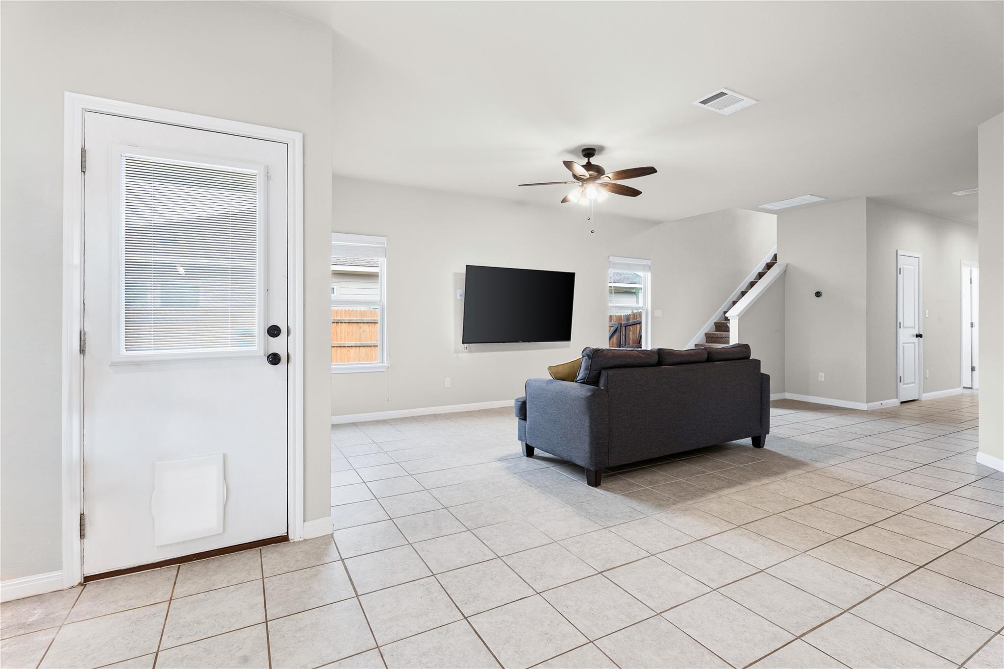 237  Driftwood Ln, photo 8