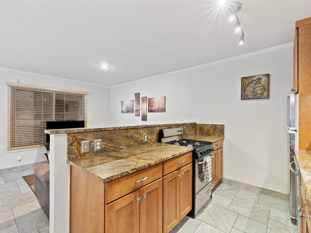 505 W 7th St  #115, photo 12