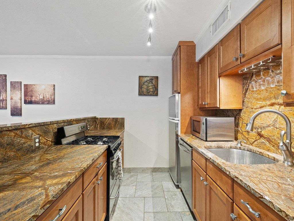 505 W 7th St  #115, photo 10