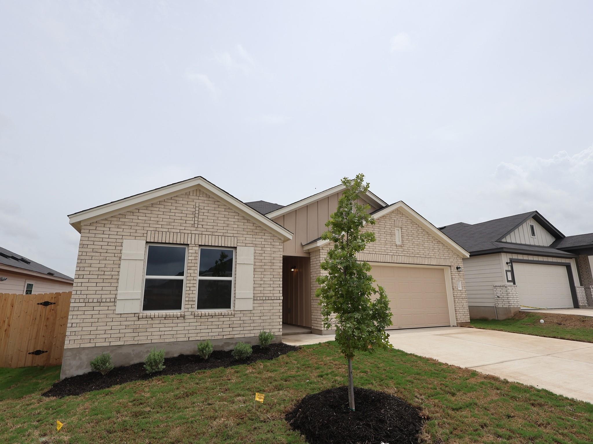 10112  Majestic Hawk Way, photo 3