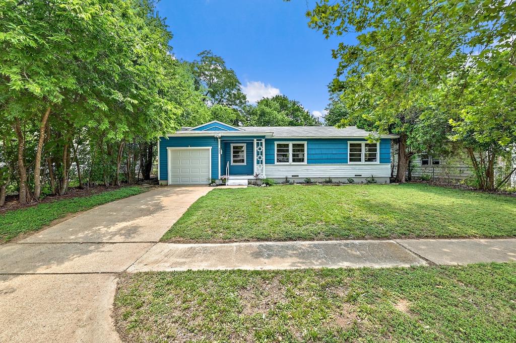 404  Goodnight Dr, photo 2