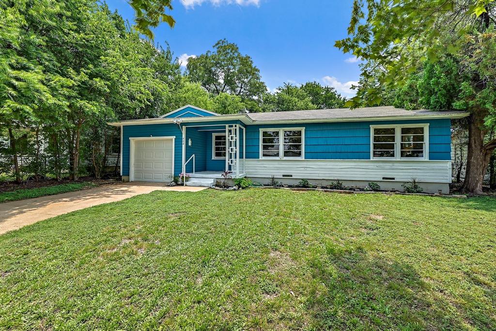 404  Goodnight Dr, photo 4