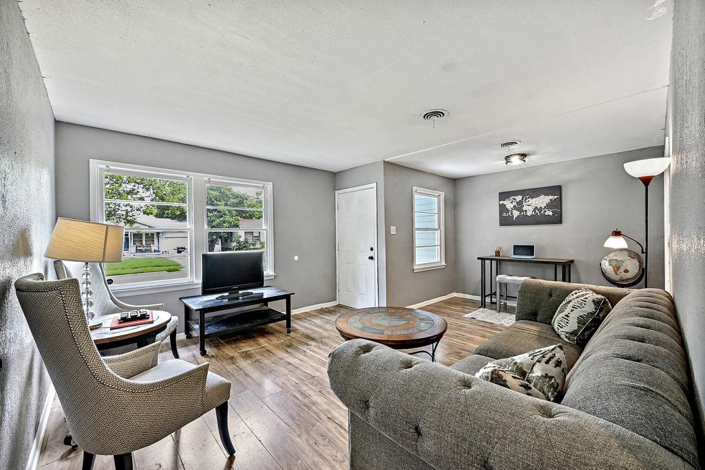 404  Goodnight Dr, photo 9