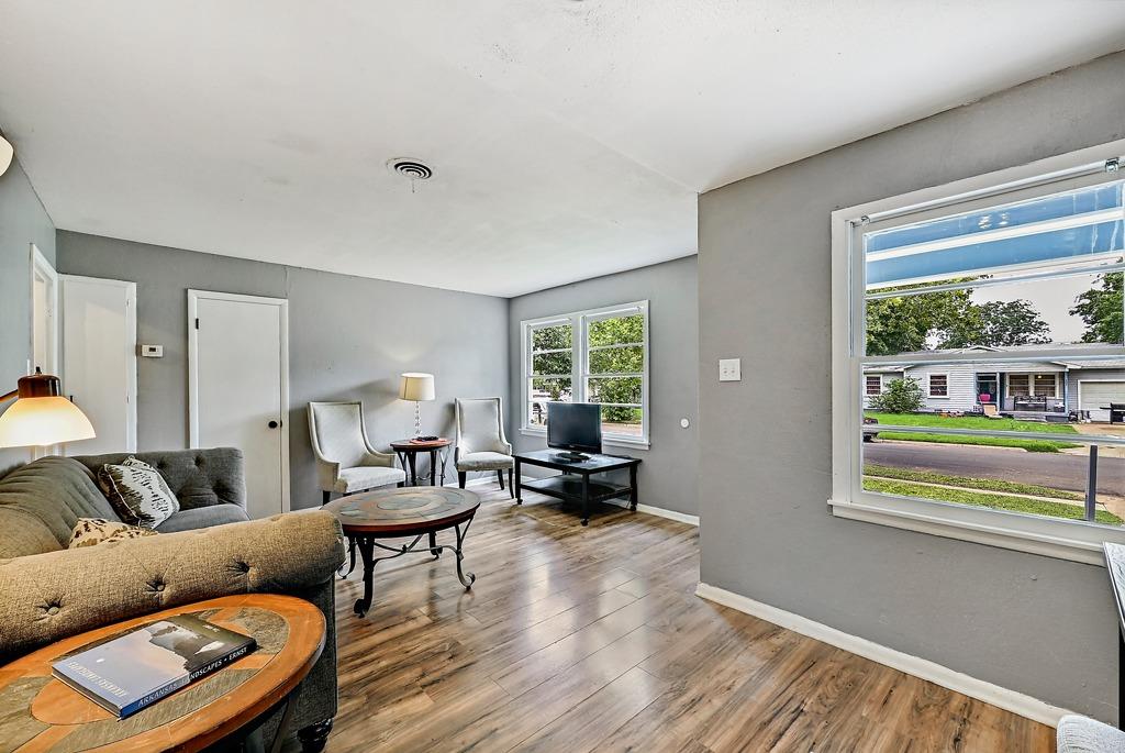 404  Goodnight Dr, photo 10