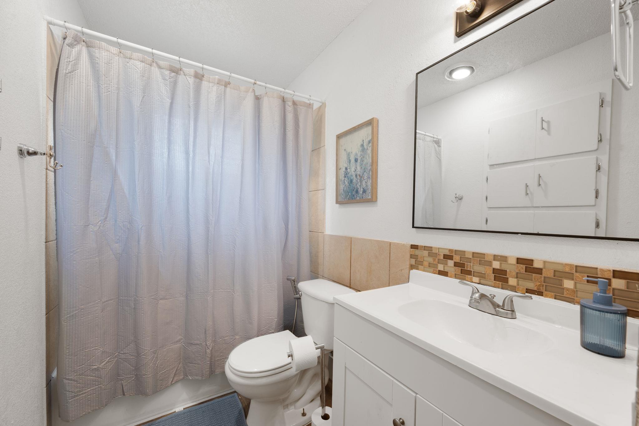 5800  Breezewood Dr, photo 9