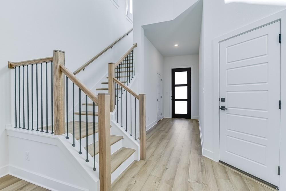 1324  Hartley Dr, photo 2