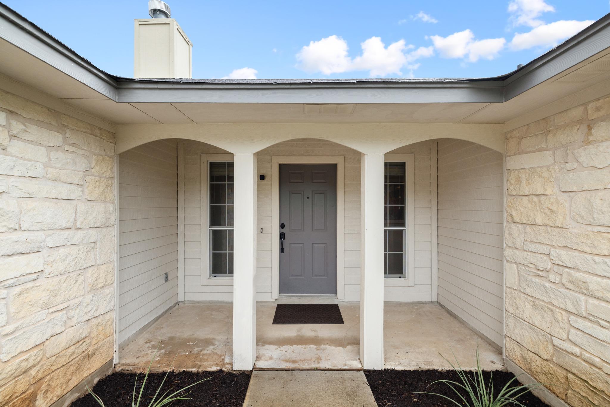 2010  Barnett Dr, photo 5