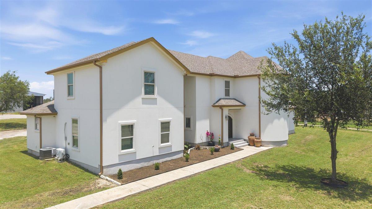 1206  Walter Hoffman Rd, photo 3
