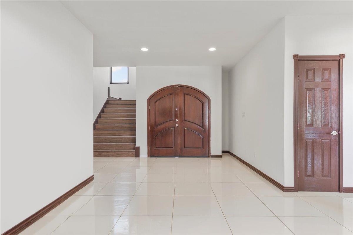 1206  Walter Hoffman Rd, photo 5