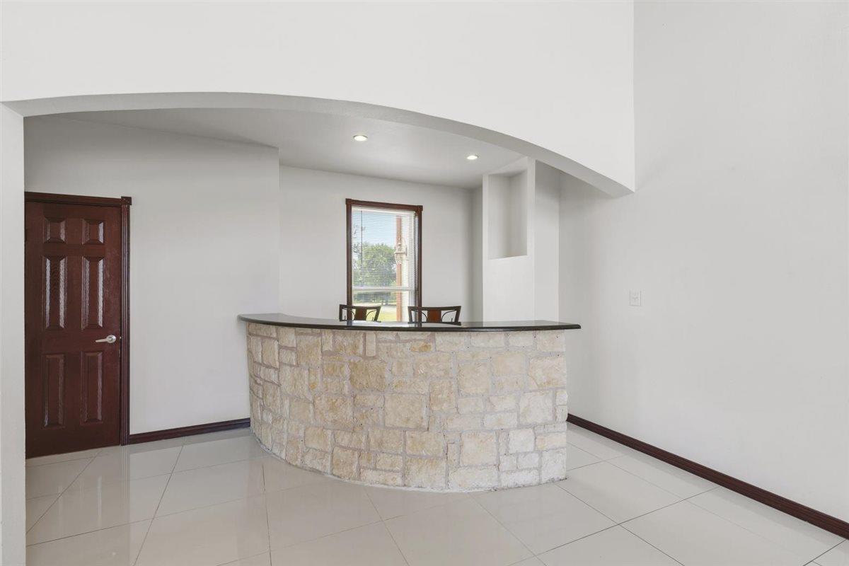 1206  Walter Hoffman Rd, photo 9