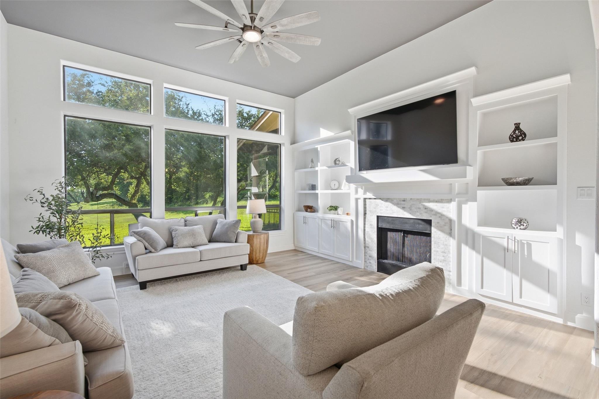 108  Crest View Dr, photo 3